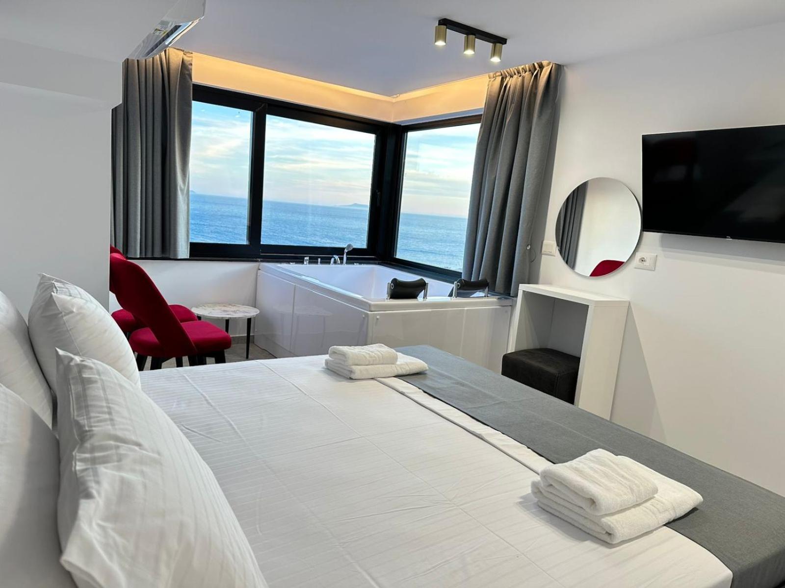 Hotel Wait 'N Sea Himarë Exterior foto